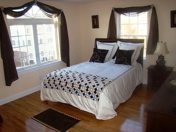 5th image of 376 Prospect St Unit I-9