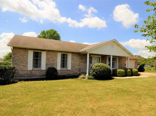 6408 E Brook Ct, Waterloo, IL 62298