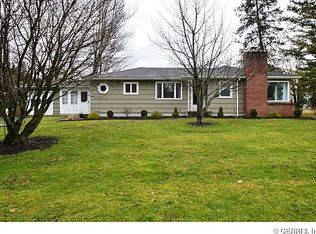 19 Earl Dr, Rochester, NY 14624