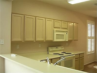 3rd image of 4058 Sylvan Glen Ln