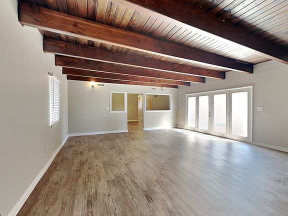 4th image of 308 W Carter Dr