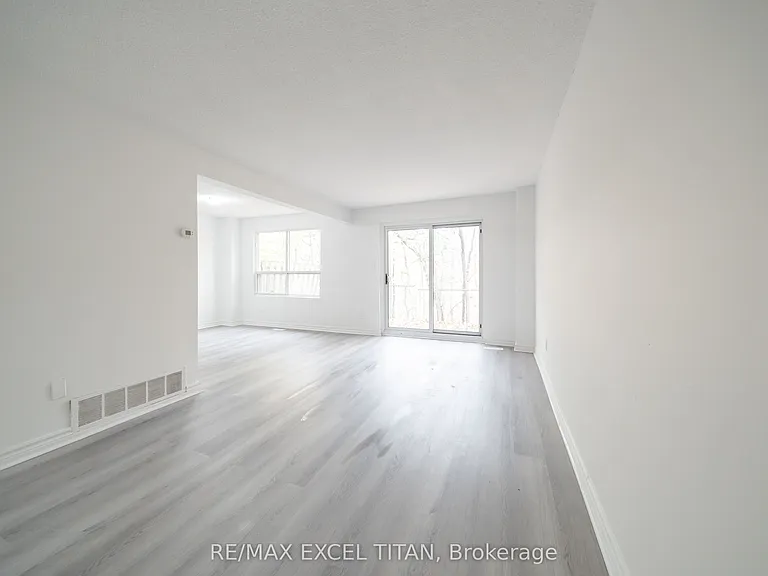 1285 White Oaks Blvd — Photo 10