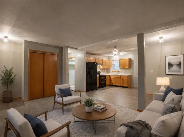 701 S 6th St, Watertown, WI 53094