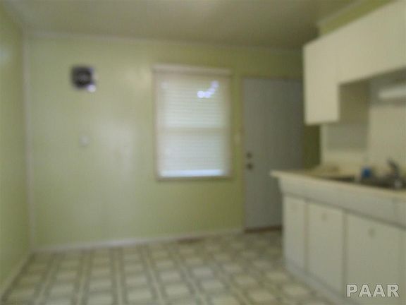 5th image of 626 N Campbell St
