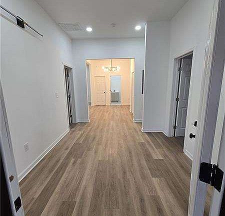 5th image of 4645 Gordon St