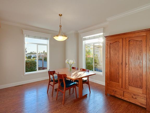 4th image of 27 Pepperwood Way #27