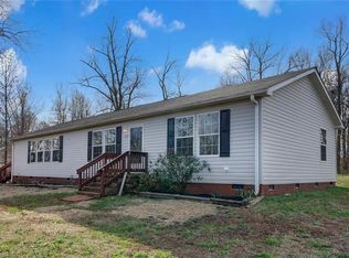 2973 Little Creek Dr, Thomasville, NC 27360