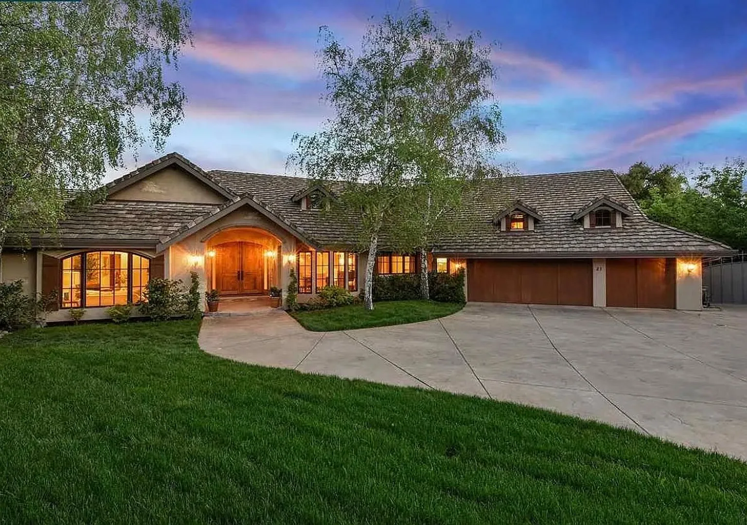 5 Bed 5 Bath Alamo Estate — Photo 2