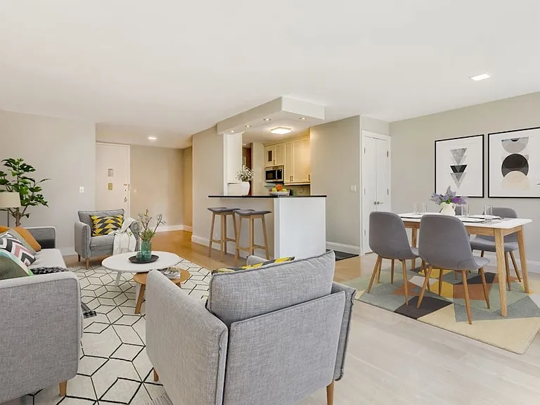 20 W 64th St #22J — Photo 1