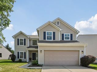 13823 Oak Grove Ct, Fishers, IN 46038