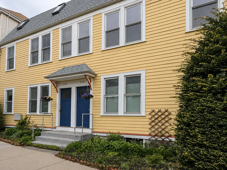 246 Cypress St #4 — Photo 31