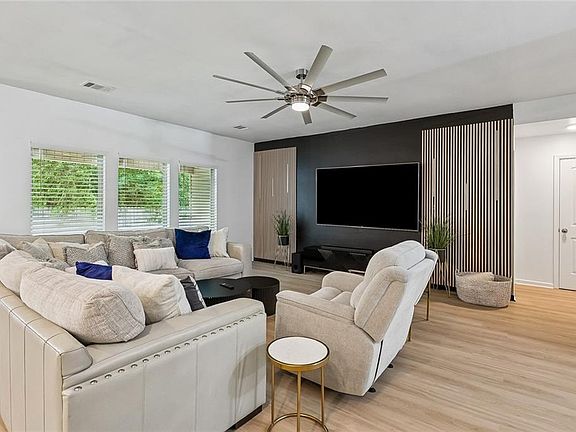 3rd image of 75768 Rickelin Dr