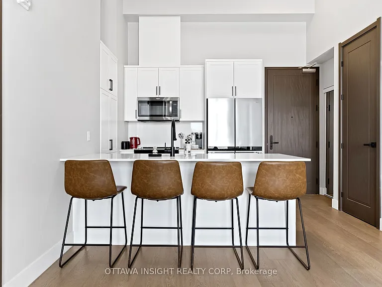 180 Kanata Ave #2E — Photo 5