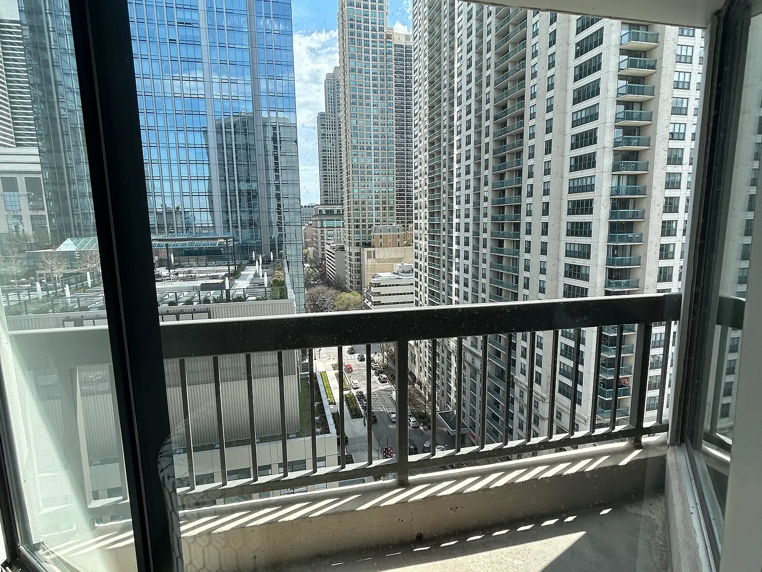 1 bed, 780 sqft, $2,300 — Photo 3