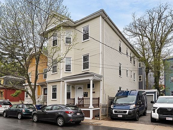 3rd image of 177 Chestnut Ave