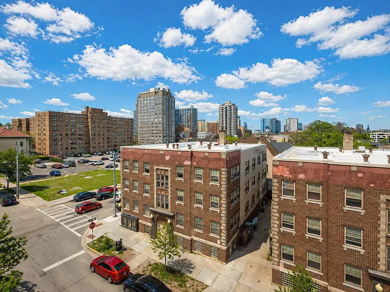 1550 E Royall Pl #403 — Photo 14