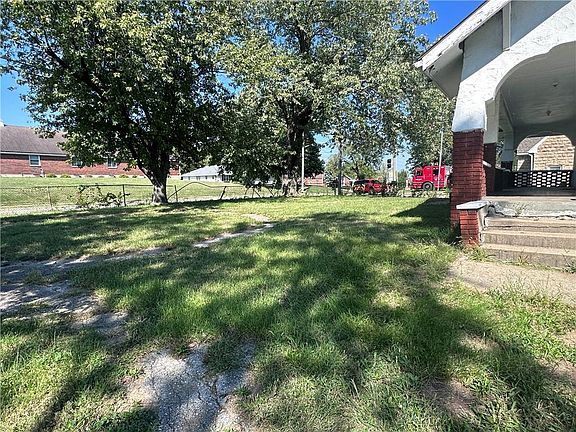 5th image of 1447 55th St