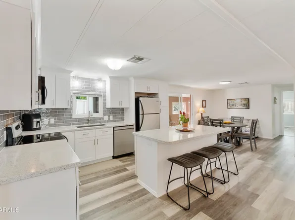 8245 E DOLPHIN Avenue, Mesa, AZ 85208