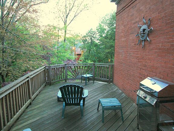 Private huge Deck - Best room in/out of the house : )