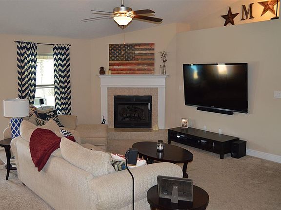 4th image of 1922 Larkspur Cir