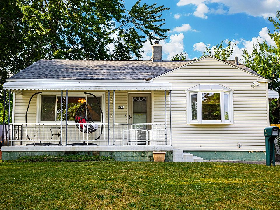 1st image of 2152 Belcher Dr
