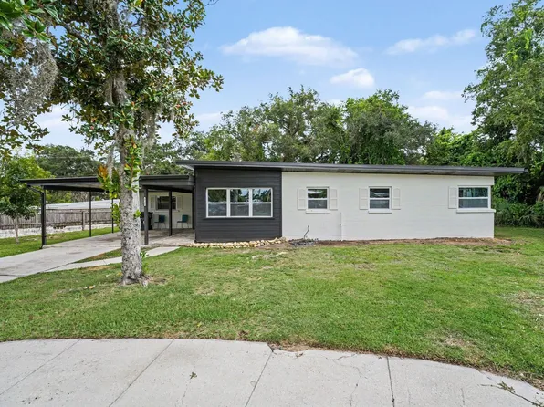 1111 Brewer Ct, Titusville, FL 32780
