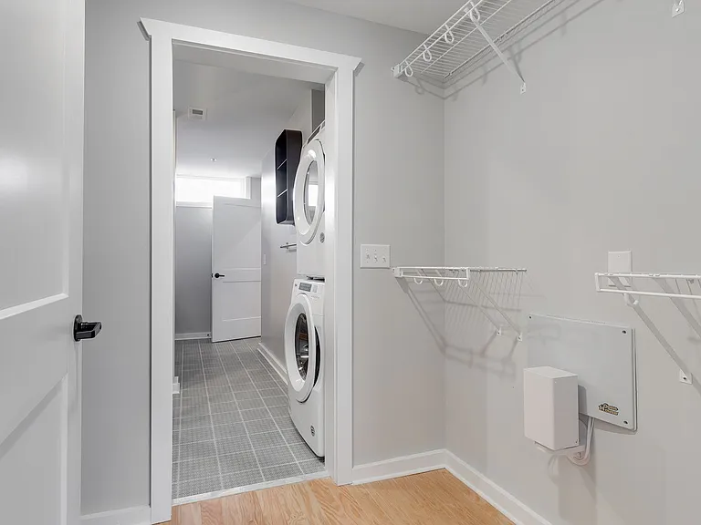 2416 Jefferson Ave — Photo 27