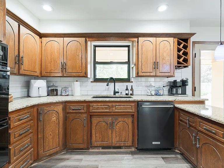 3121 Kent Dr — Photo 19
