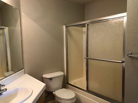 4th image of 2912 Mosswood Dr