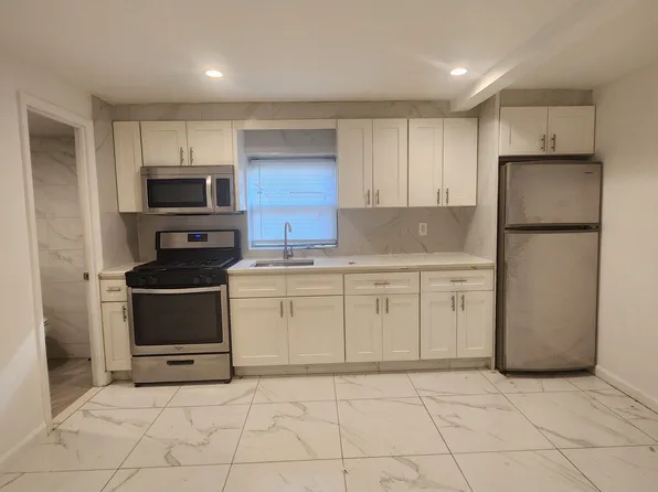 155 Summit Ave #1B, Jersey City, NJ 07304