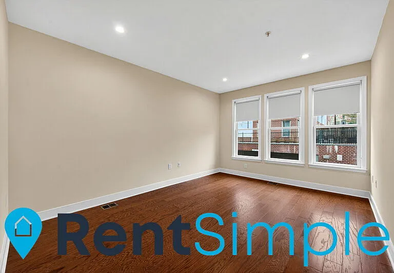 1418 N Rhodes #B110 — Photo 26