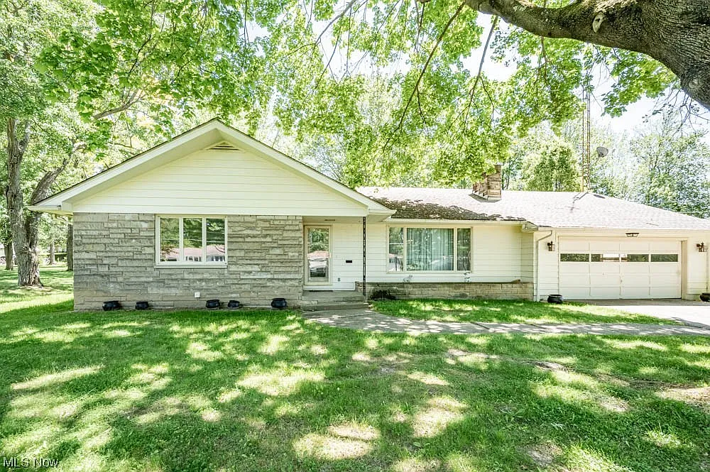 311 Montridge Dr photo 1