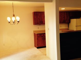 1024 Marco Ln APT 8, Springfield, IL 62712