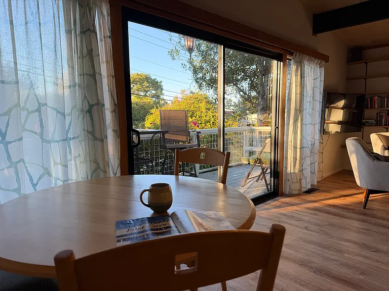 705 Club House Dr — Photo 6