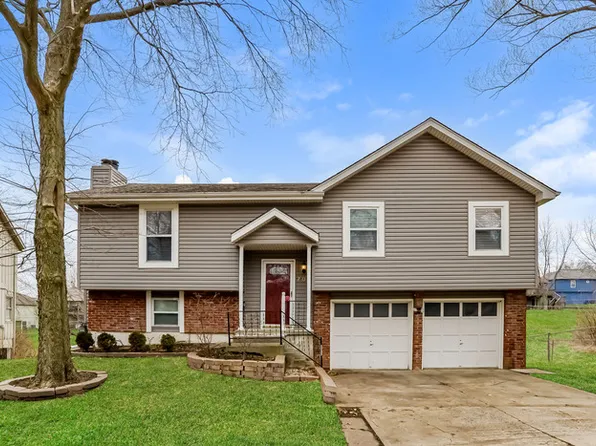 706 Autumn Dr, Belton, MO 64012