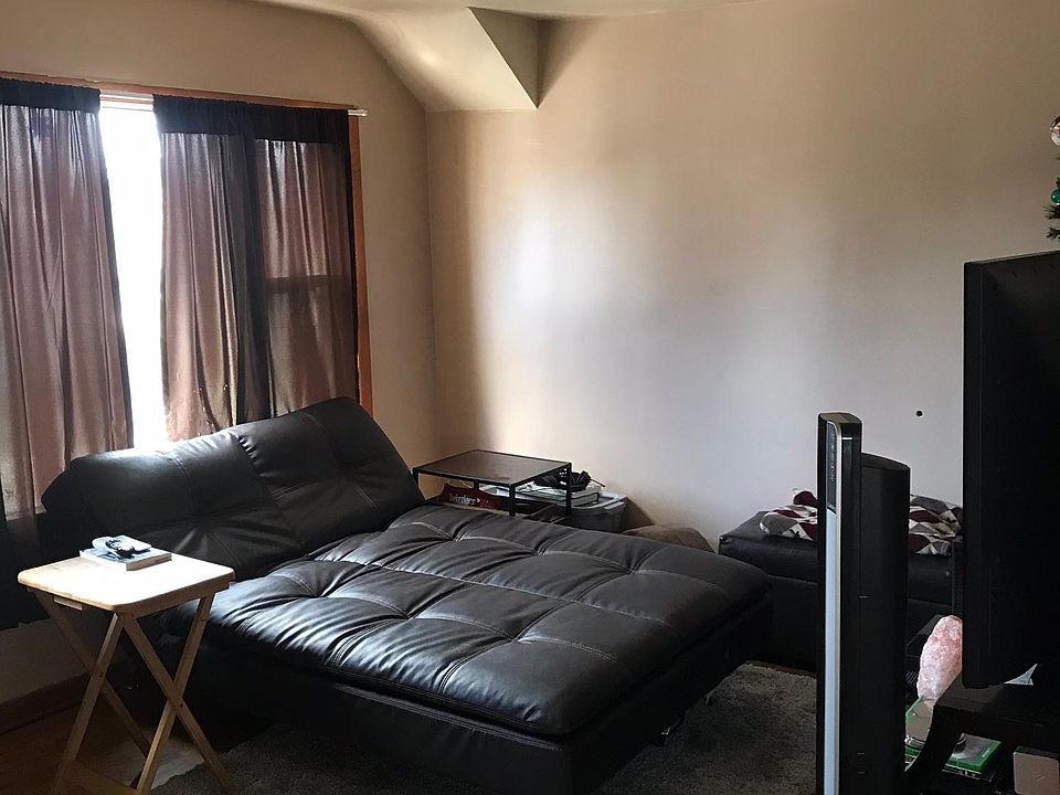 1222 S 74th StreetDuplex Apartments West Allis, WI Zillow