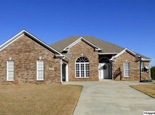 130 Danika Dr NW, Huntsville, AL 35806