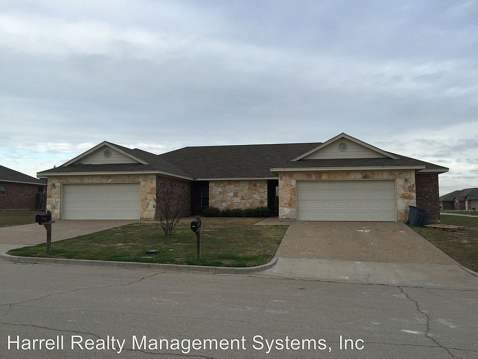1st image of 3005 Buckskin Ln