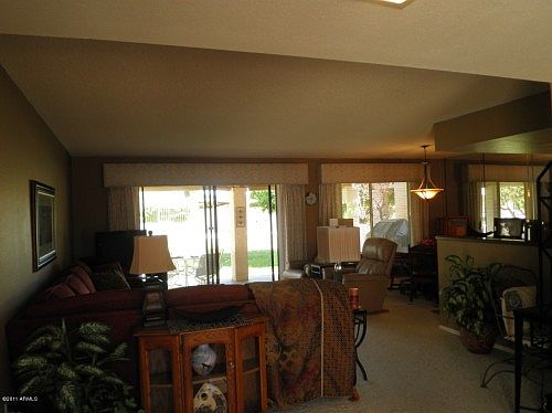 4th image of 717 S Palo Verde Way