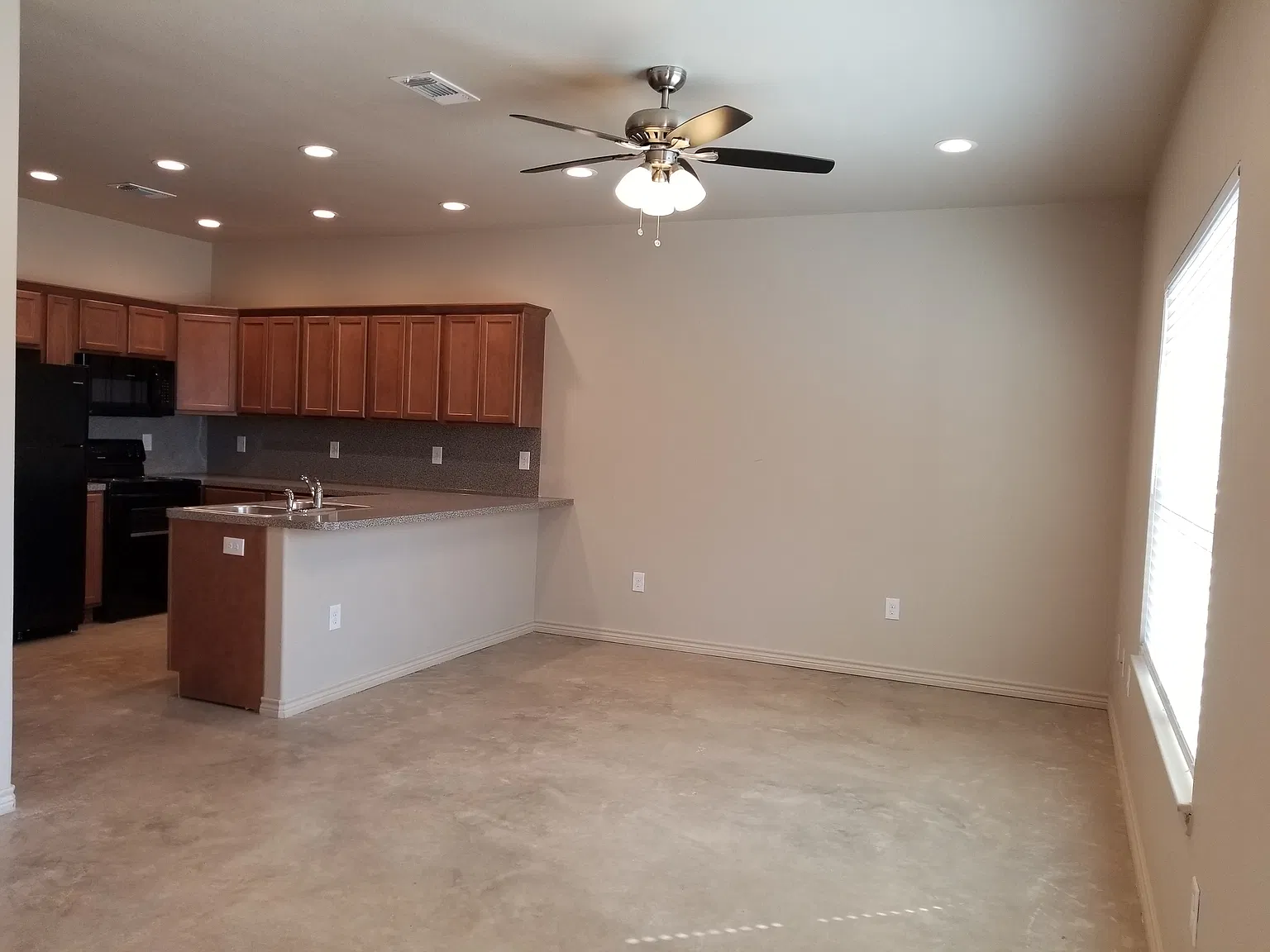 **New 3 BR 2 BA Duplex** — Photo 2