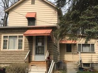 1240 Rebecca St, New Castle, PA 16101
