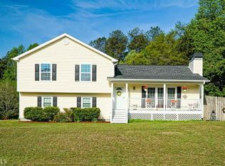 40 Lakeside Dr, Covington, GA 30016