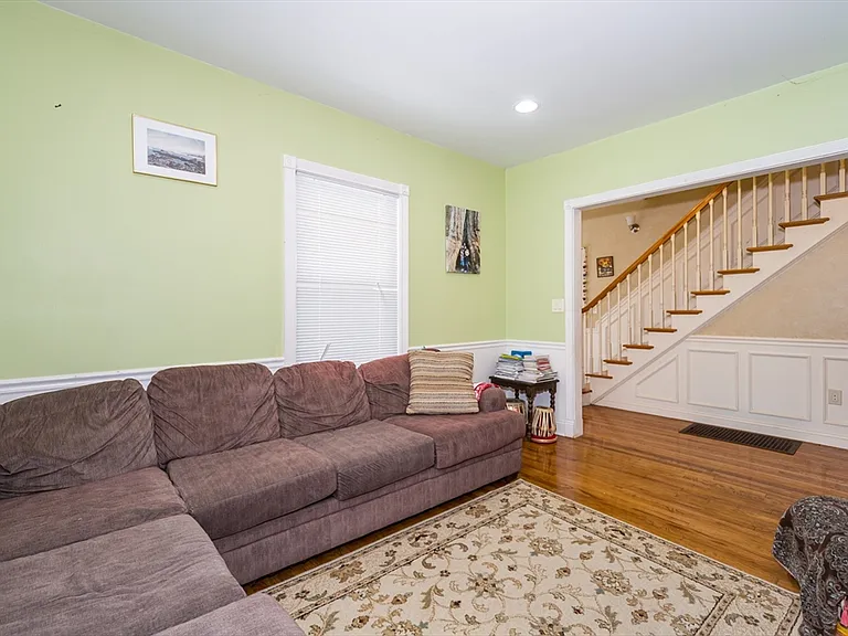 26 Pine St #26 — Photo 31