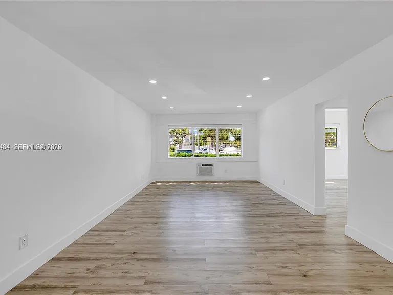 2250 Bay Dr #7 — Photo 15
