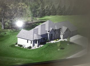 5177 River Oaks Dr, De Pere, WI 54115
