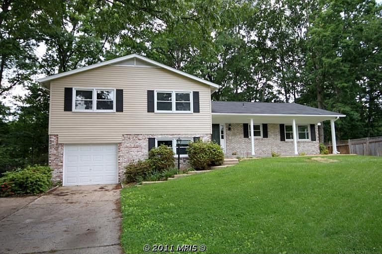 4904 Sideburn Rd, Fairfax, VA 22032 | Zillow