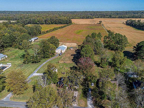 4th image of 2225 County Line Rd