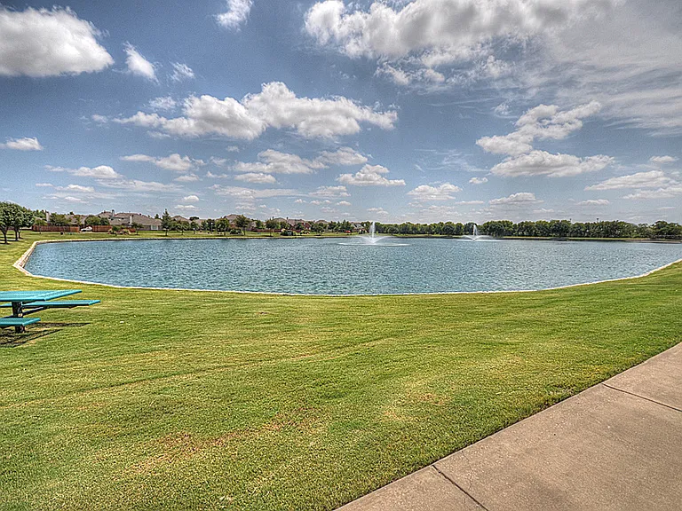 7172 Saint Augustine Dr — Photo 25