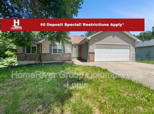 2215 Maricopa Dr, Columbia, MO 65201