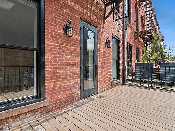 3rd image of 264 Stuyvesant Ave #2